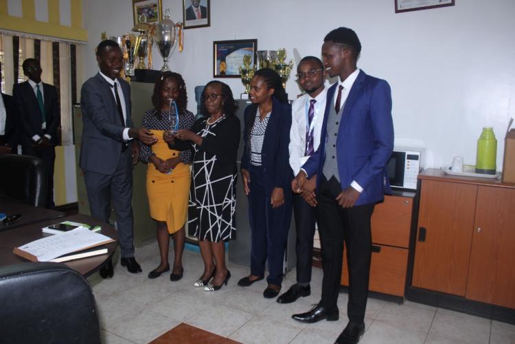 Presentation of Awards to the  Winners of the Inaugural Commercial Law ADR Moot Competition  